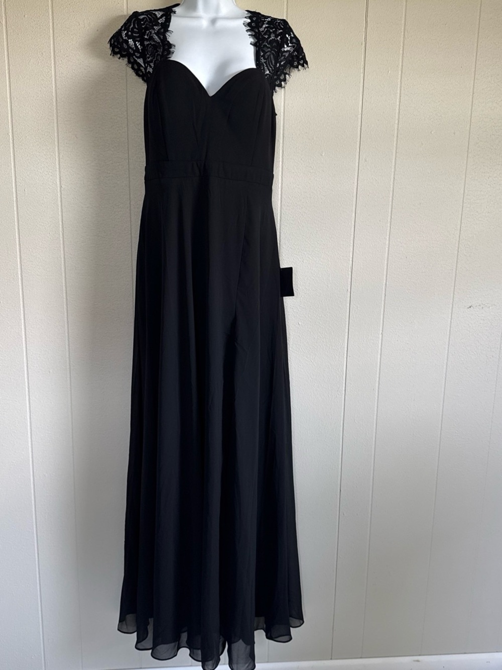 Lulu's Black Lace Cap-Sleeve Maxi Dress